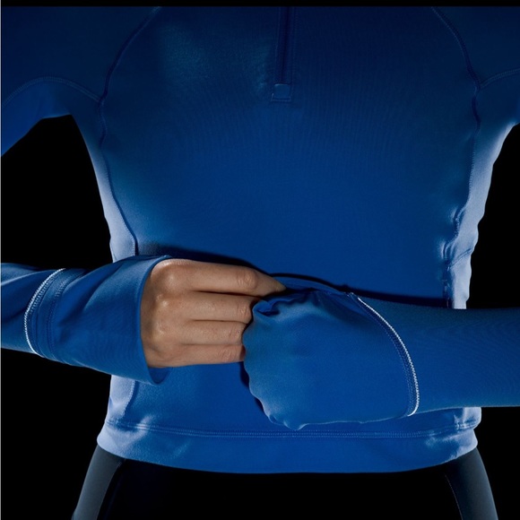 It’s a Rulu Run Cropped 1/2 Zip - Picture 6 of 10